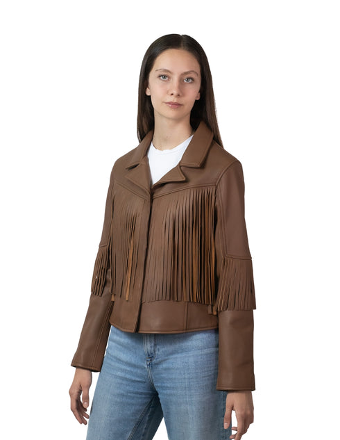 Chamarra de Piel para dama en color café marca Wrangler.